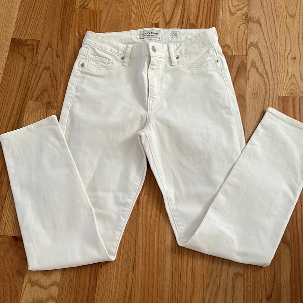 🎉HP🎉 Lucky Brand Hayden Skinny White Jeans
